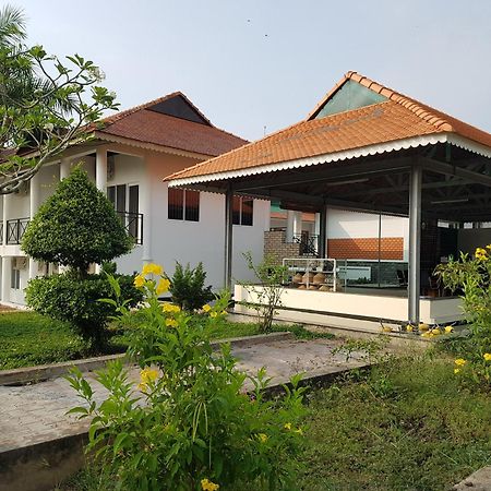 Moc Hoa Kdl Lang Noi Tan Lap - Tan Lap Floating Village מראה חיצוני תמונה